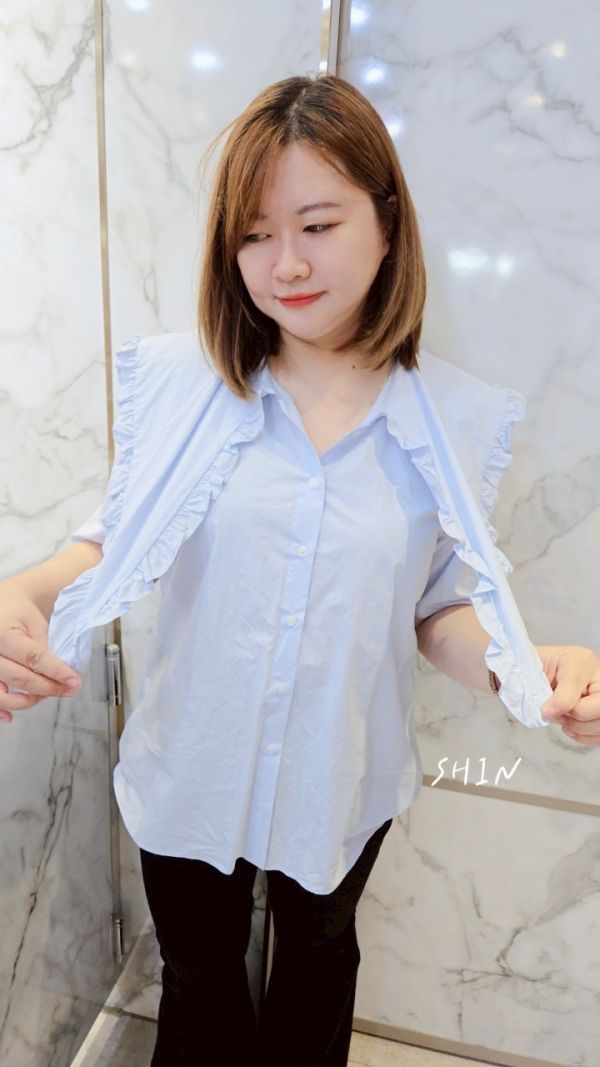 正韓大V領滾邊襯衫 