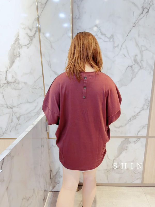 小V領釘珠珠大T(綠/紫紅/密黃) 