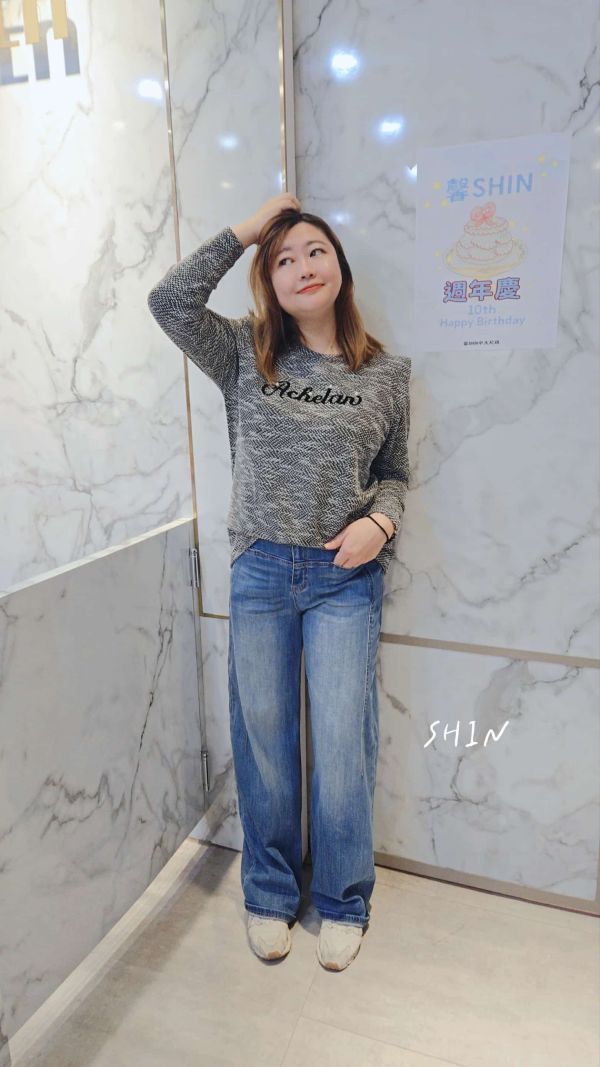 香香丁珠氣質上衣(白/黑) 