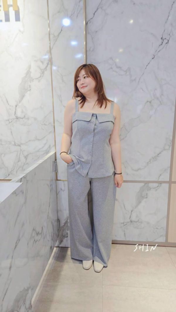 高質感風格螞蟻腰俐落套裝(灰/黑) 