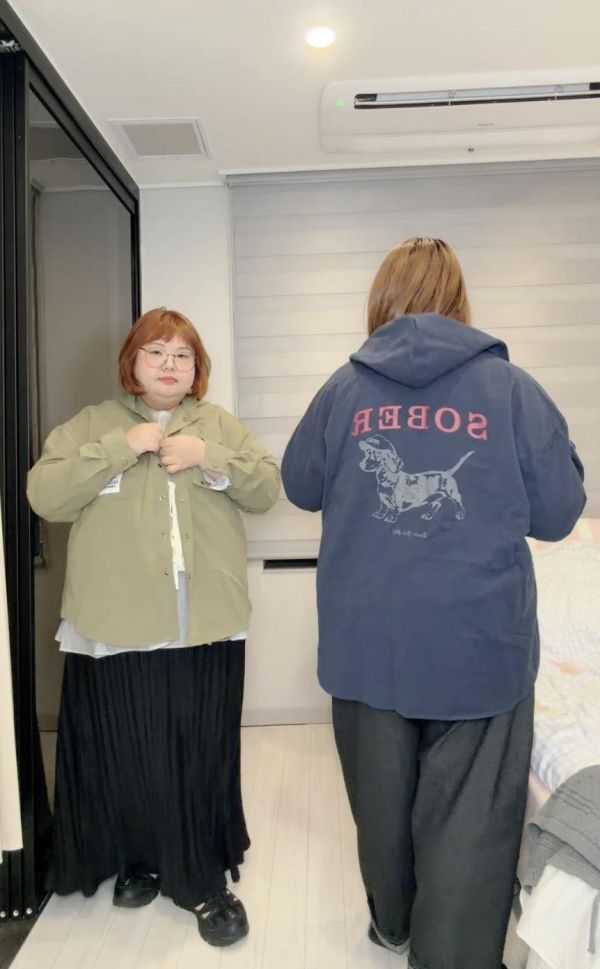 正韓帥狗勾連帽卡其外套（軍綠/深藍） 