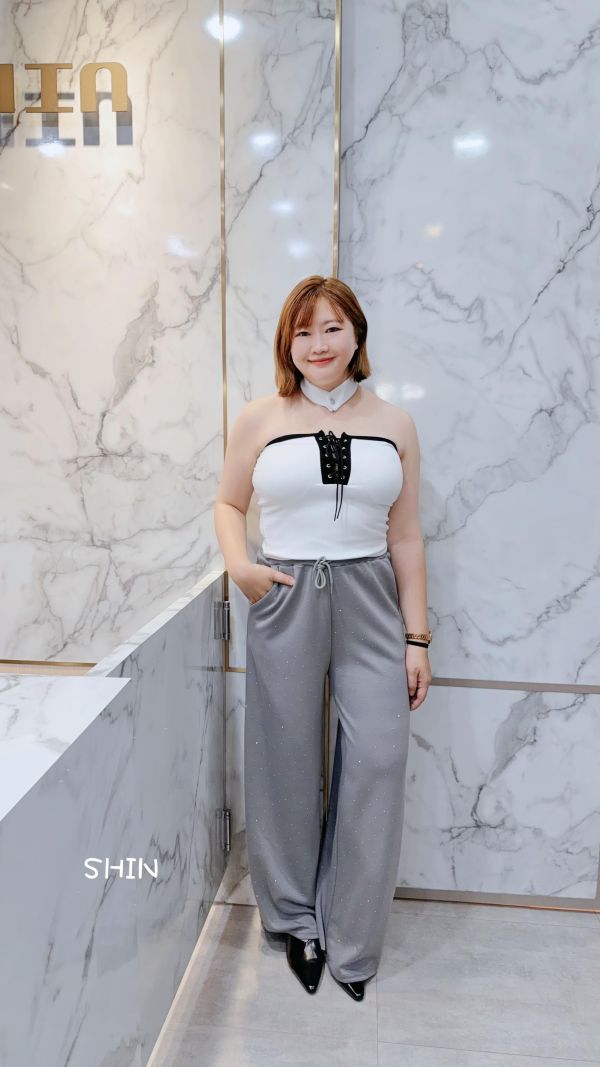 爆乳平口綁帶罩杯小可愛(黑/灰/白) 