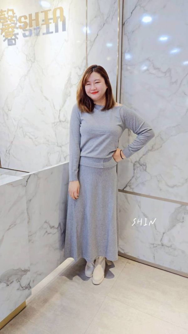 露肩上衣+針織套裝裙(黑/灰) 