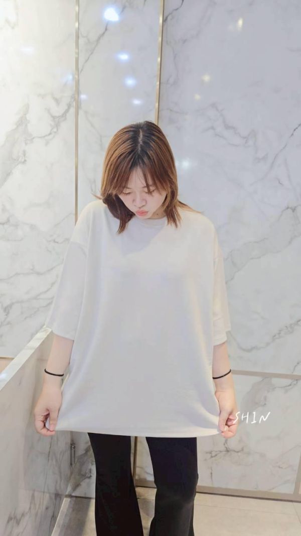 哈!又是包色款 太空棉素色大T(粉紫/杏/灰藍/黑) 