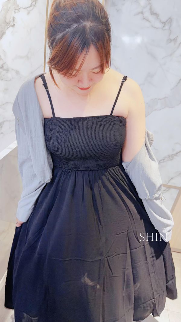 水水平口雪紡連身洋裝(卡其/深灰/酒紅/黑) 