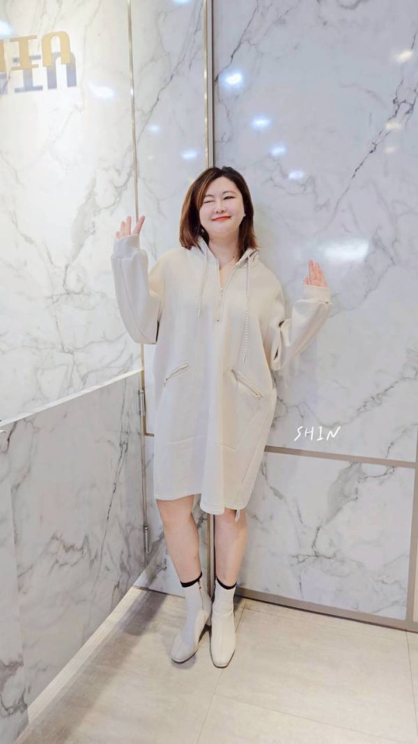 歐膩連帽衣裙(藍/灰/杏) 