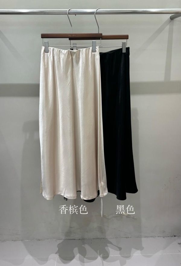 緞面側拼蕾絲超顯瘦黑裙 
