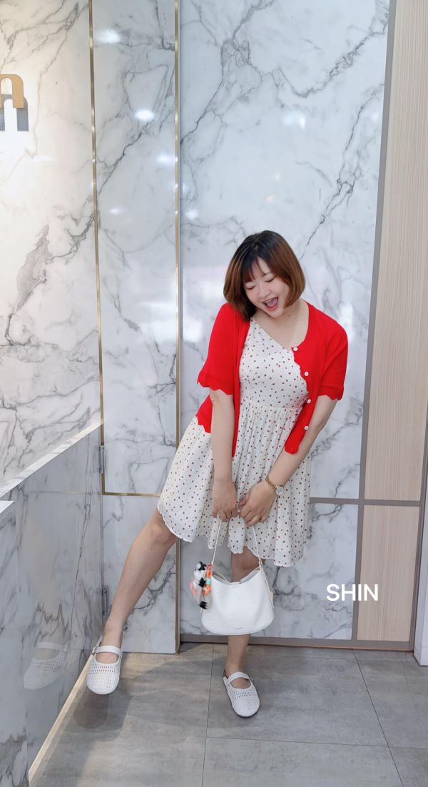 小紅花小氣質細肩短洋 