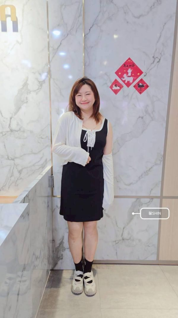 基本款排釦小外套(卡其/杏/黑) 