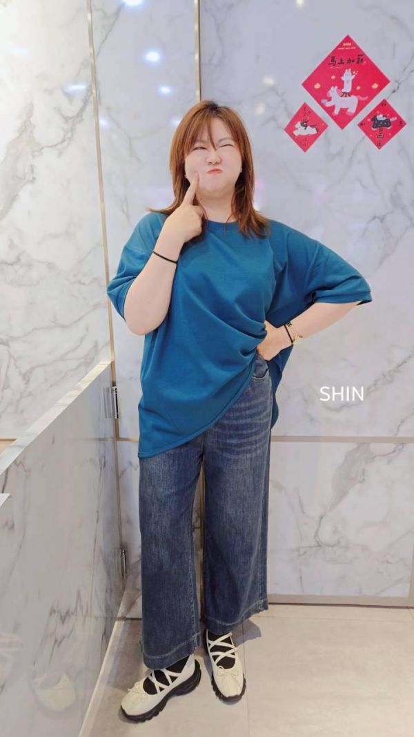 側弧線背壓摺空氣棉T(湖藍/紫/黑) 