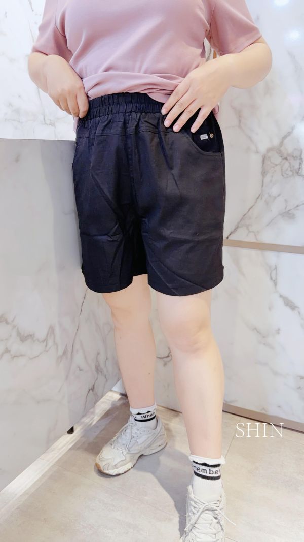 4分口袋小標短褲(黑/墨灰) 