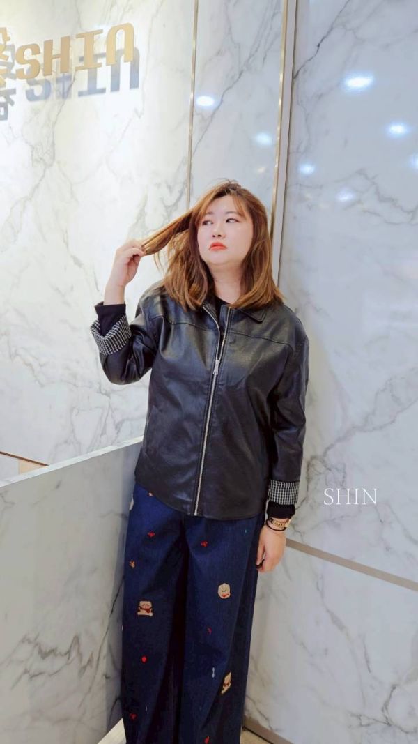 格子袖口PU皮外套 