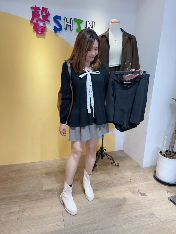 蕾絲的系帶氣質下擺針織毛衣(黑/灰) 