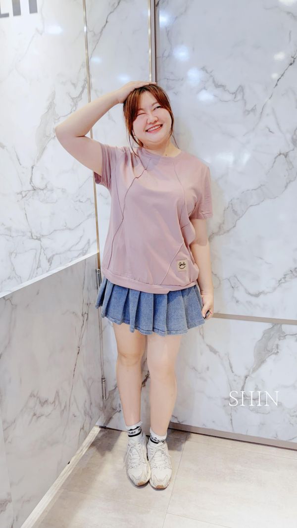 必包色V領冰瓷素T(黑/焦糖/芋紫) 