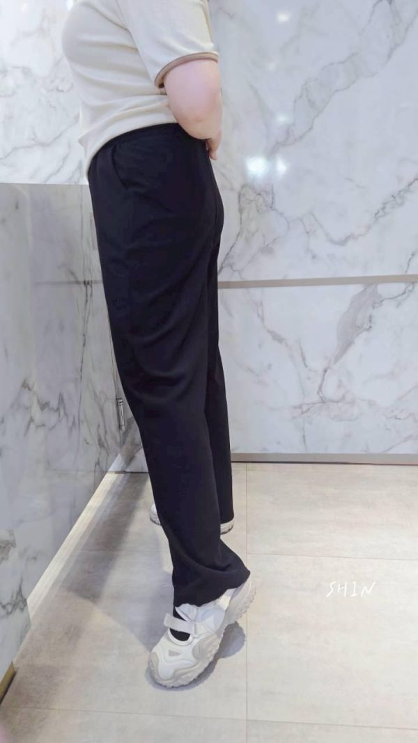 褲頭小標西裝直筒褲 