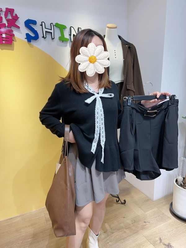 蕾絲的系帶氣質下擺針織毛衣(黑/灰) 