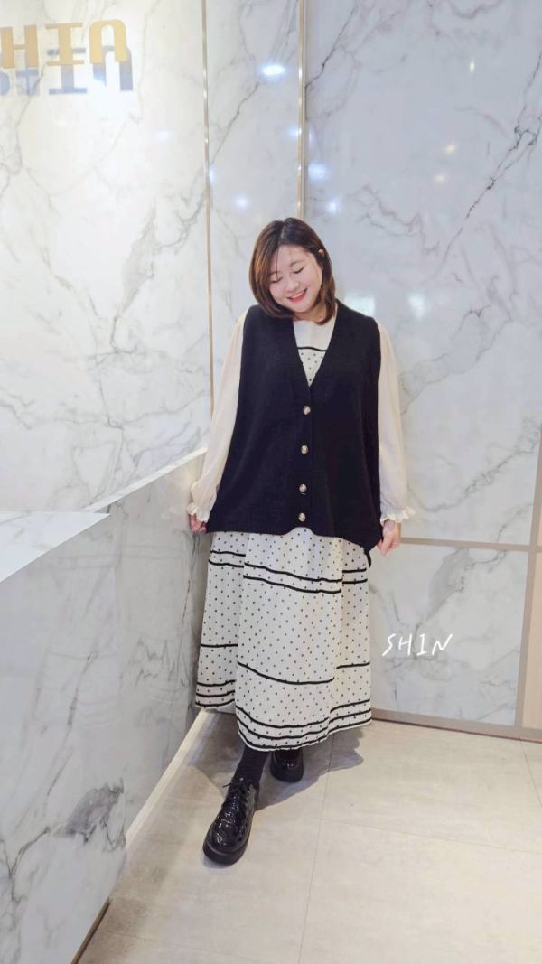 漂漂點點雪紡洋裝 