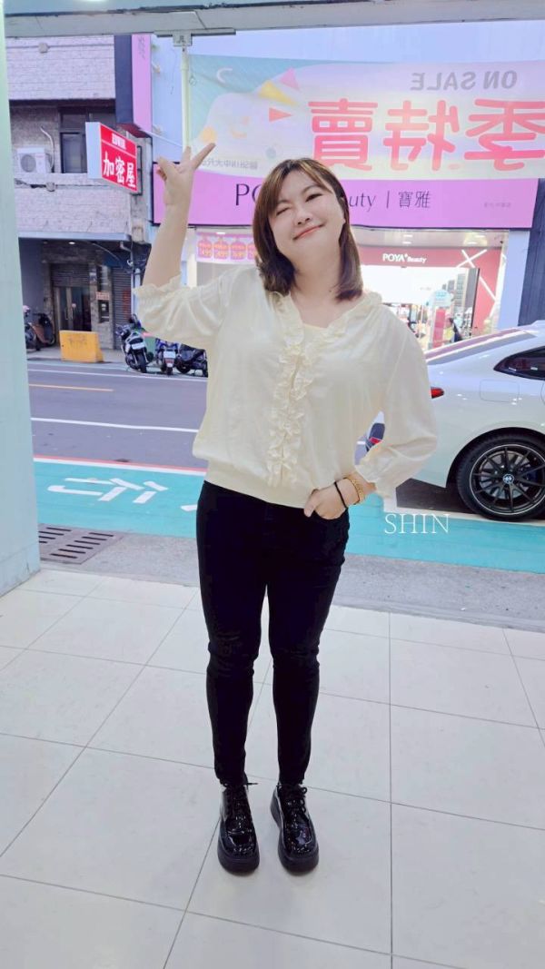 不敗刷破高彈牛仔黑褲 