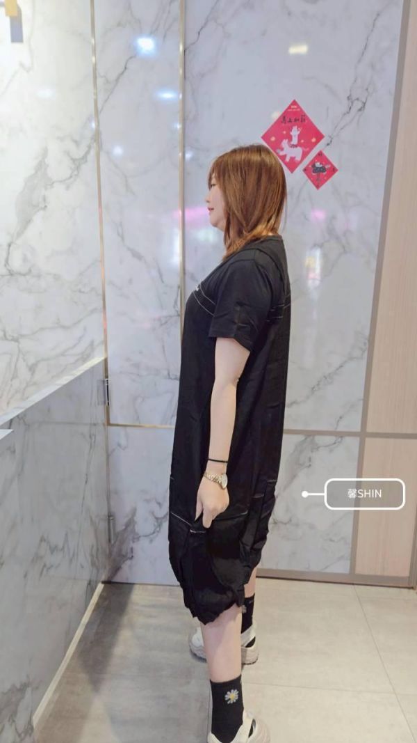 嗯~覺得有點好看的拼接燈籠網紗長版 