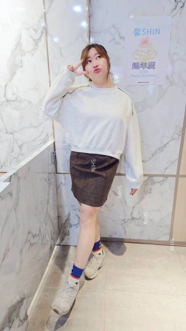 秋冬必備鹿皮絨短褲裙 