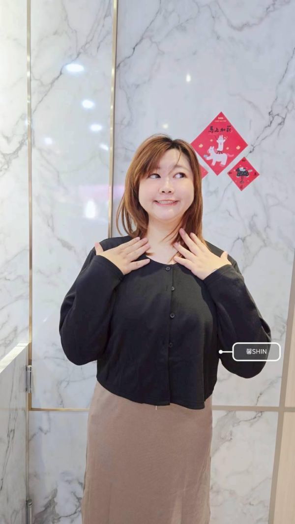 基本款排釦小外套(卡其/杏/黑) 