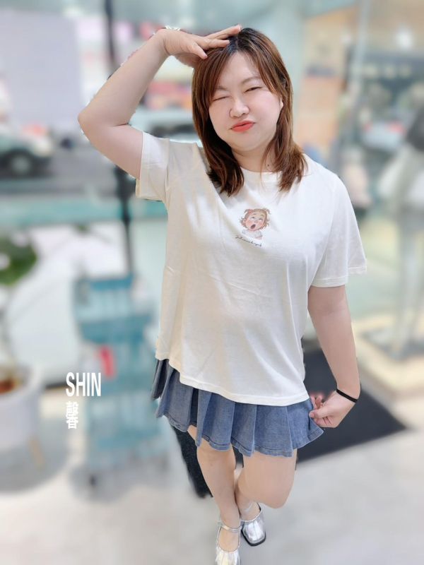 翻白眼女孩T(杏/深藍) 