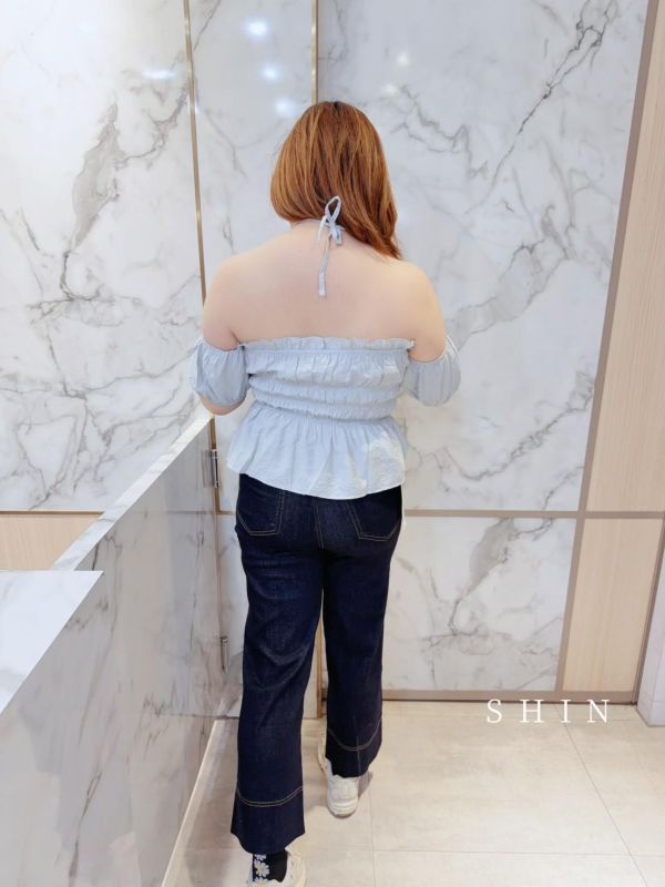 阿娘威~性感炸落袖上衣(水藍/白/黑) 