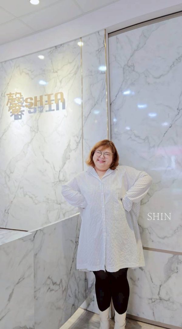 細條反摺領釦襯衫 