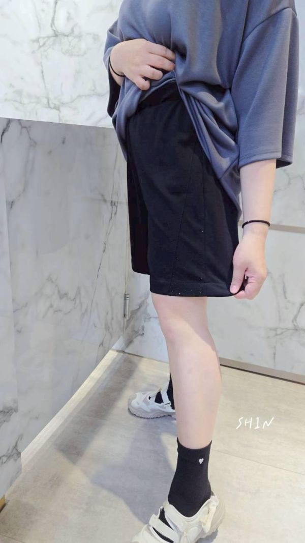 閃亮邊休閒四分褲 