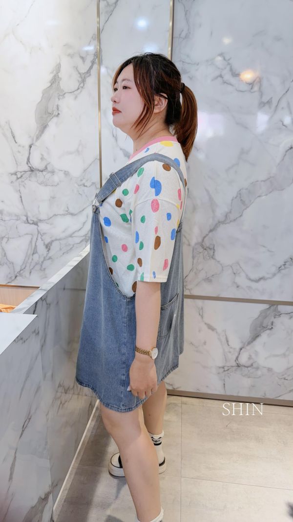 女孩兒牛仔短吊帶裙 