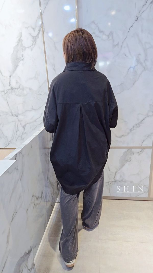 大版氣球襯衫(卡其/黑) 