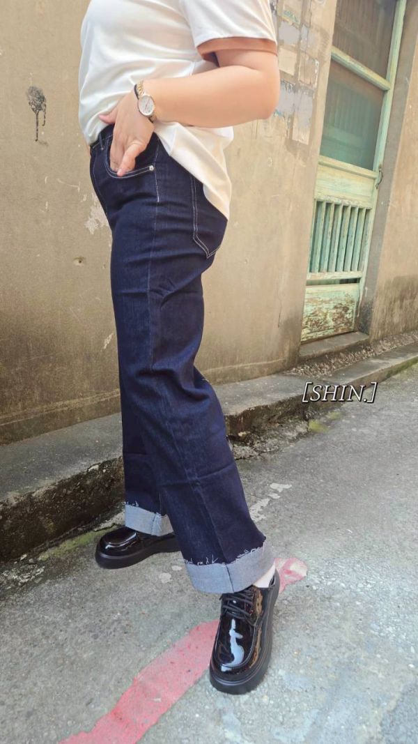 反摺男友褲 