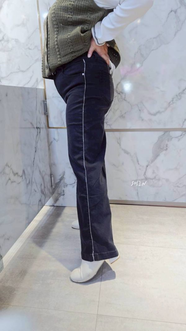 炭灰側撞蕾絲彈性寬褲 