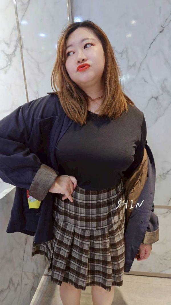 圓領刷毛內搭衣 