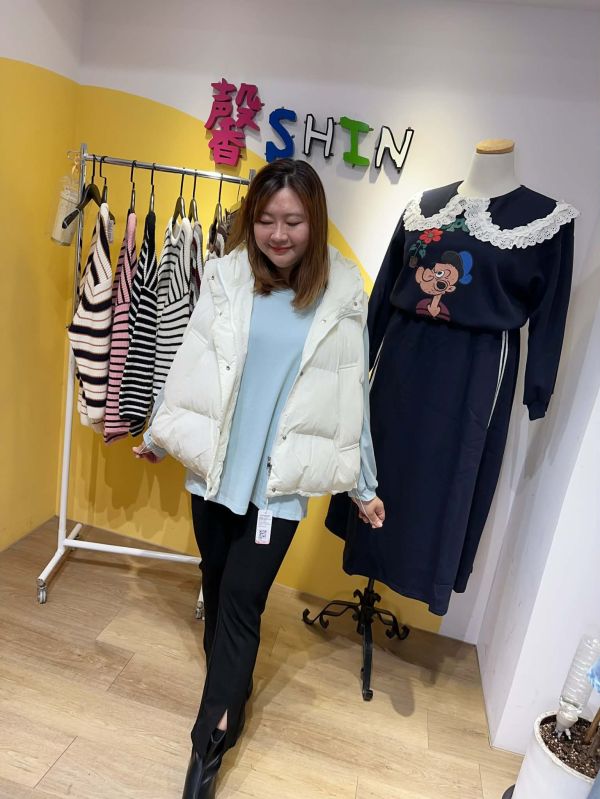 彩色糖果的連帽鋪棉背心(黑/粉/黃/酒紅/杏/卡其/淡藍) 