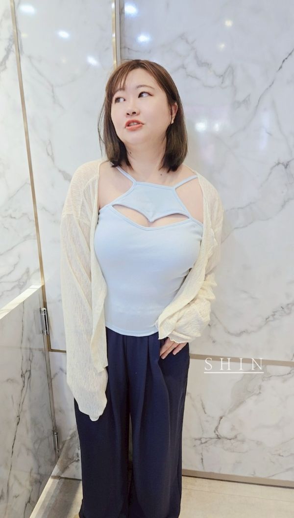 美胸波波開洞背心(水藍/白/黑/奶茶/花灰) 