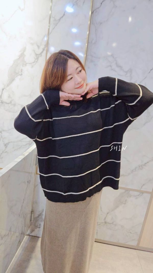 日系立體坑條針織上衣(黑/紅/灰/可可/灰綠) 