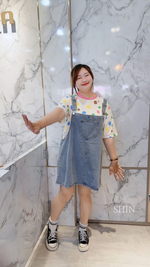 女孩兒牛仔短吊帶裙 