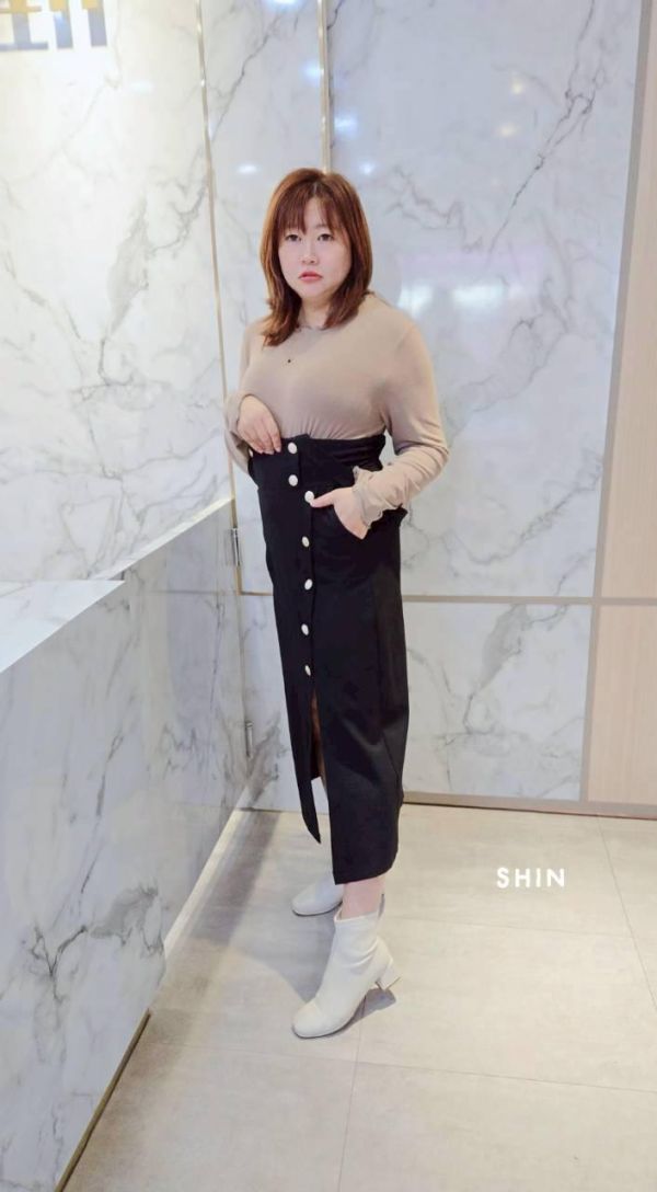 金釦前開衩兩穿吊帶長裙 