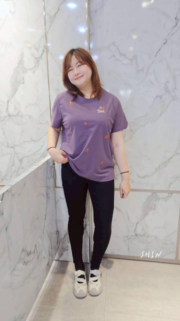 小圖狗狗萊卡上衣(黑/紫) 