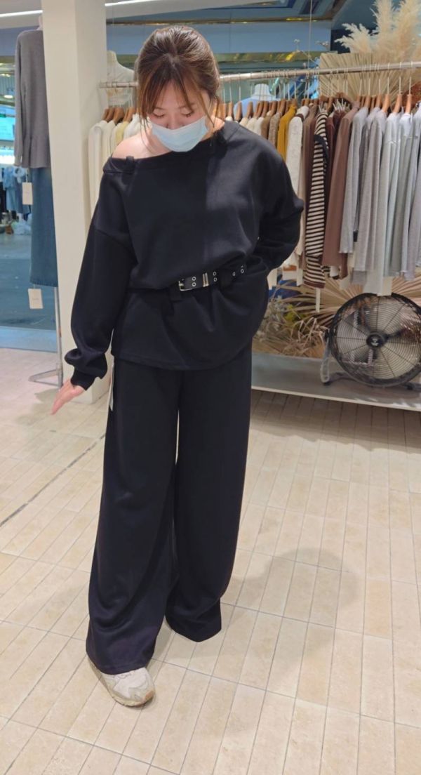 氣勢擔當的空氣棉長褲套裝配皮帶(黑/灰) 