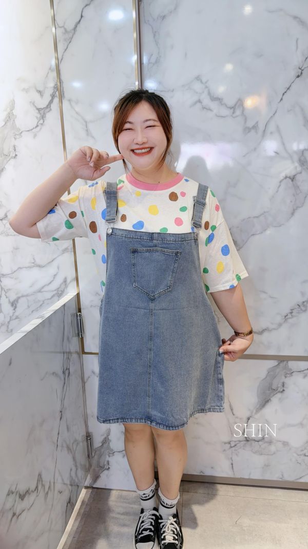 女孩兒牛仔短吊帶裙 