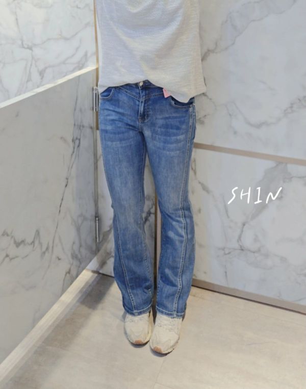 復古牛仔貓鬚印剪裁牛仔喇叭褲 