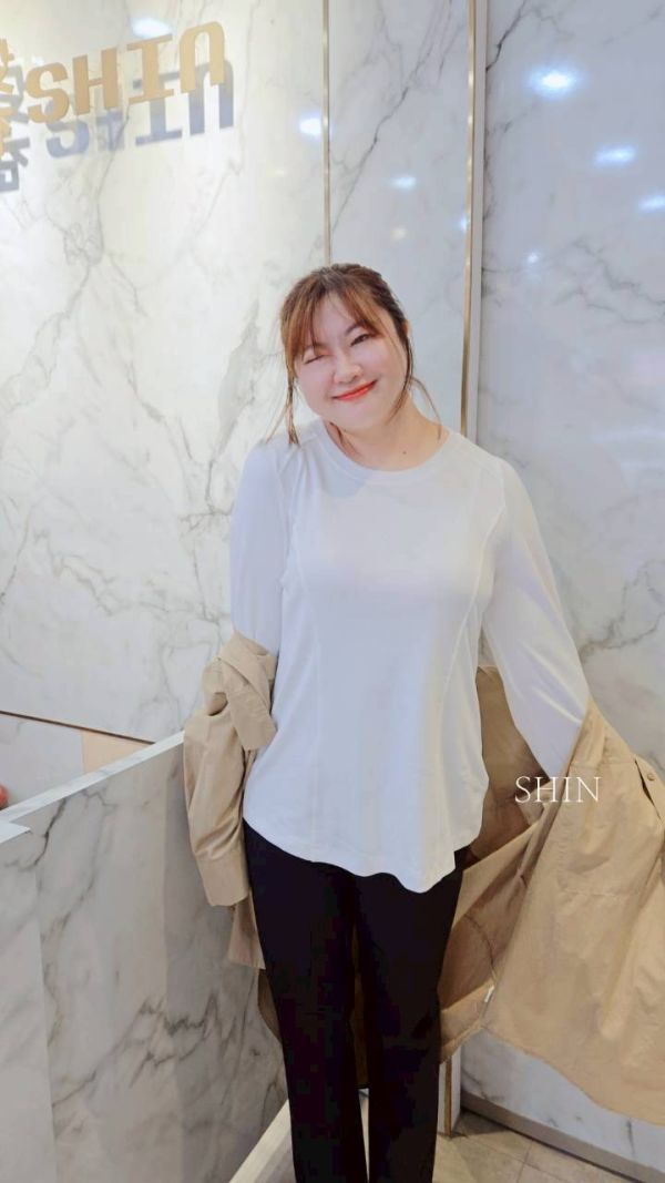 百搭簡約長袖T恤(黑/白) 