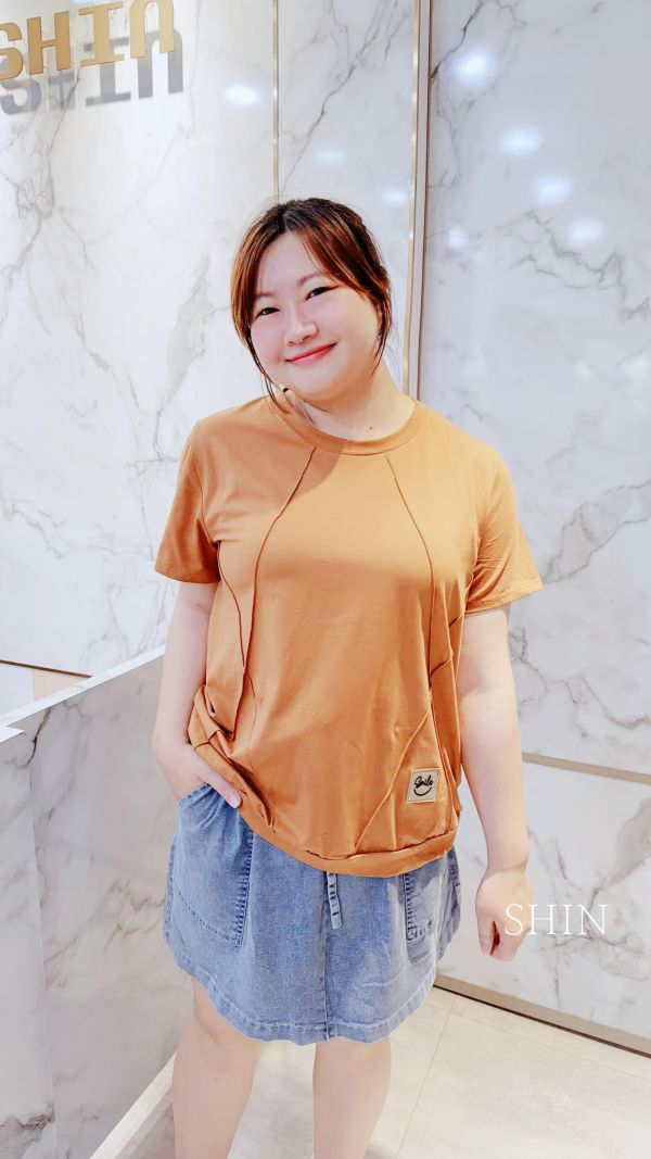 必包色V領冰瓷素T(黑/焦糖/芋紫) 