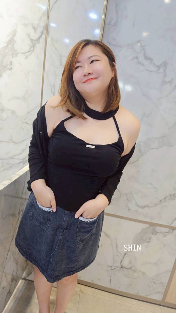 鐵片掛脖辣妹背心罩衫套組(黑/紅/藍/灰/白) 