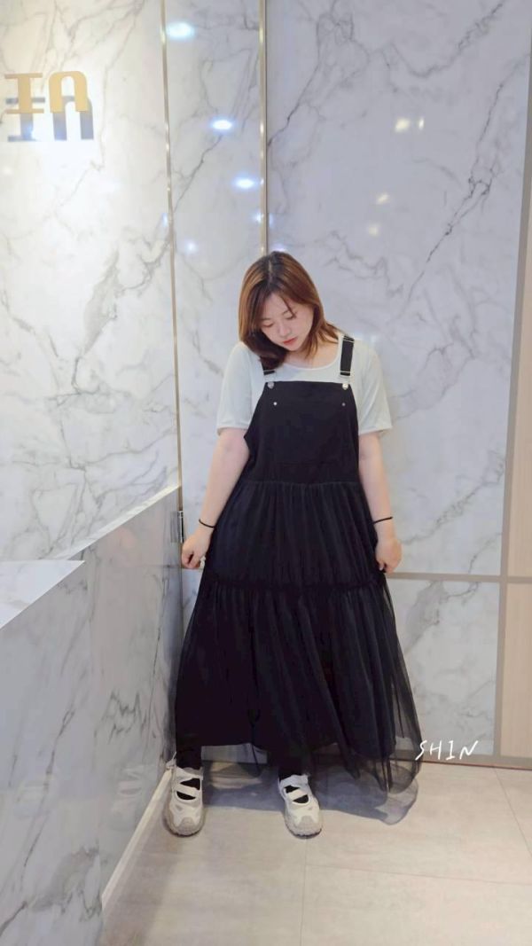 軟軟的直紋方領撞色邊T(白/杏/果綠) 