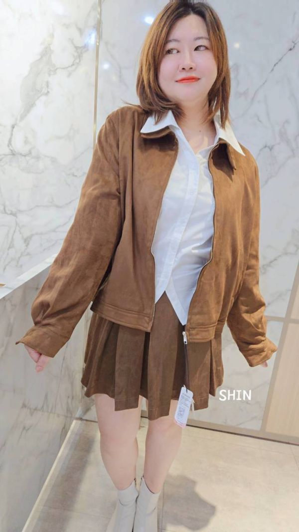 韓系鹿皮絨套裝百褶裙(咖/黑) 