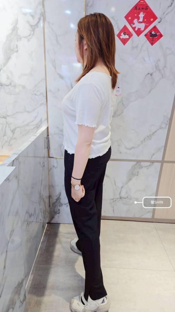 彈性棉木耳邊素上衣(白/奶茶/黑) 