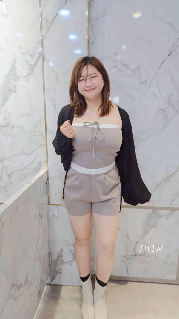 好辣的太空棉撞色平口套裝(奶茶/黑) 